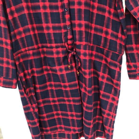 Annabelle button front dress with cinch waist red plaid gray 2X - Picture 5 of 5